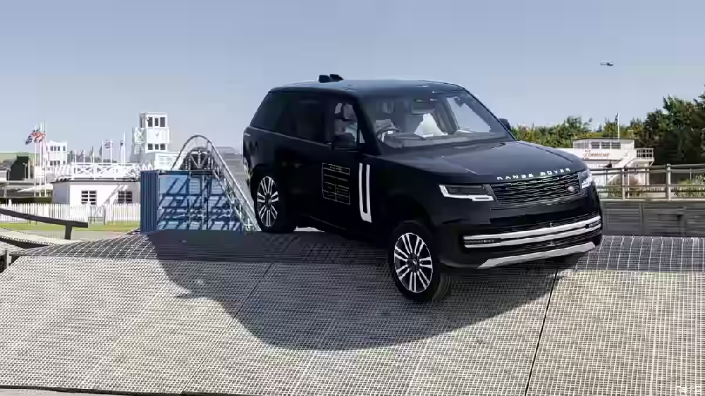 Land Rover's 2026 new product plan, led by the all-electric Range Rover, has been revealed, featuring a large number of all-electric vehicles.