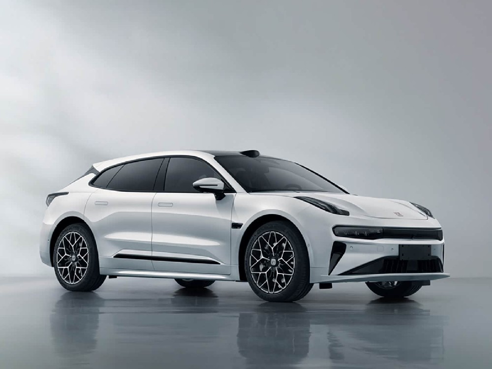 The 5th Anniversary Edition of the JiKrypton 001, featuring a full-stack 900V and a combined power of 925 horsepower, will be launched on April 10th.