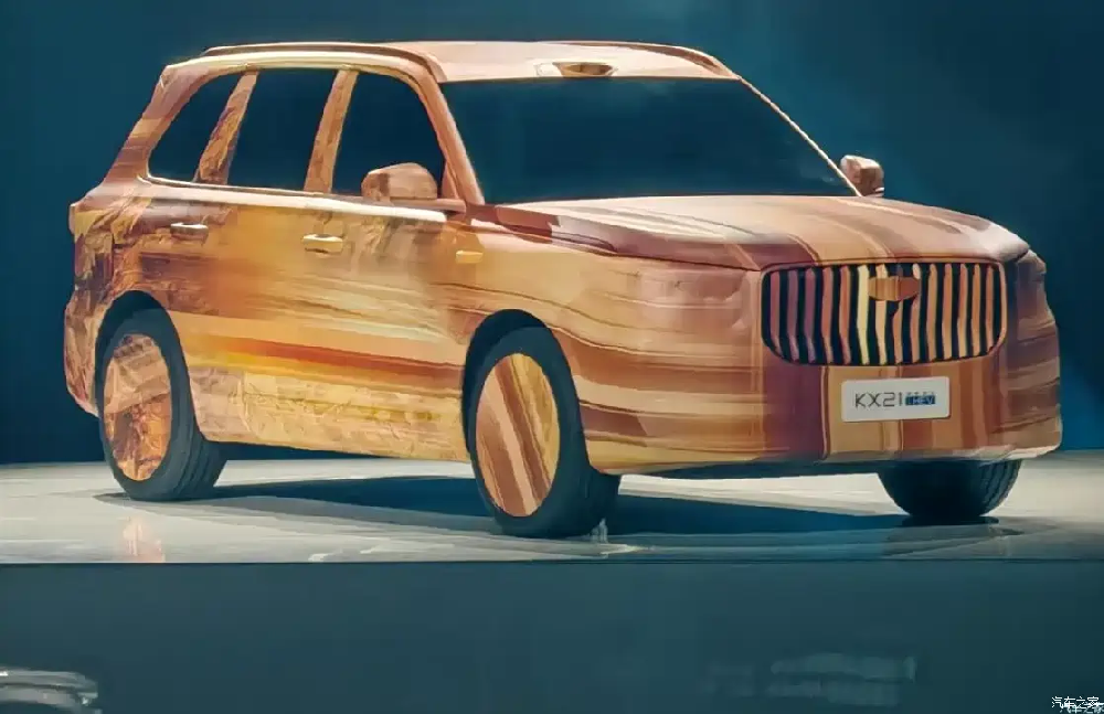Geely's best-selling SUV gets an update! Spy shots of the all-new Xingyue L reveal a design that retains the spacious SUV layout.