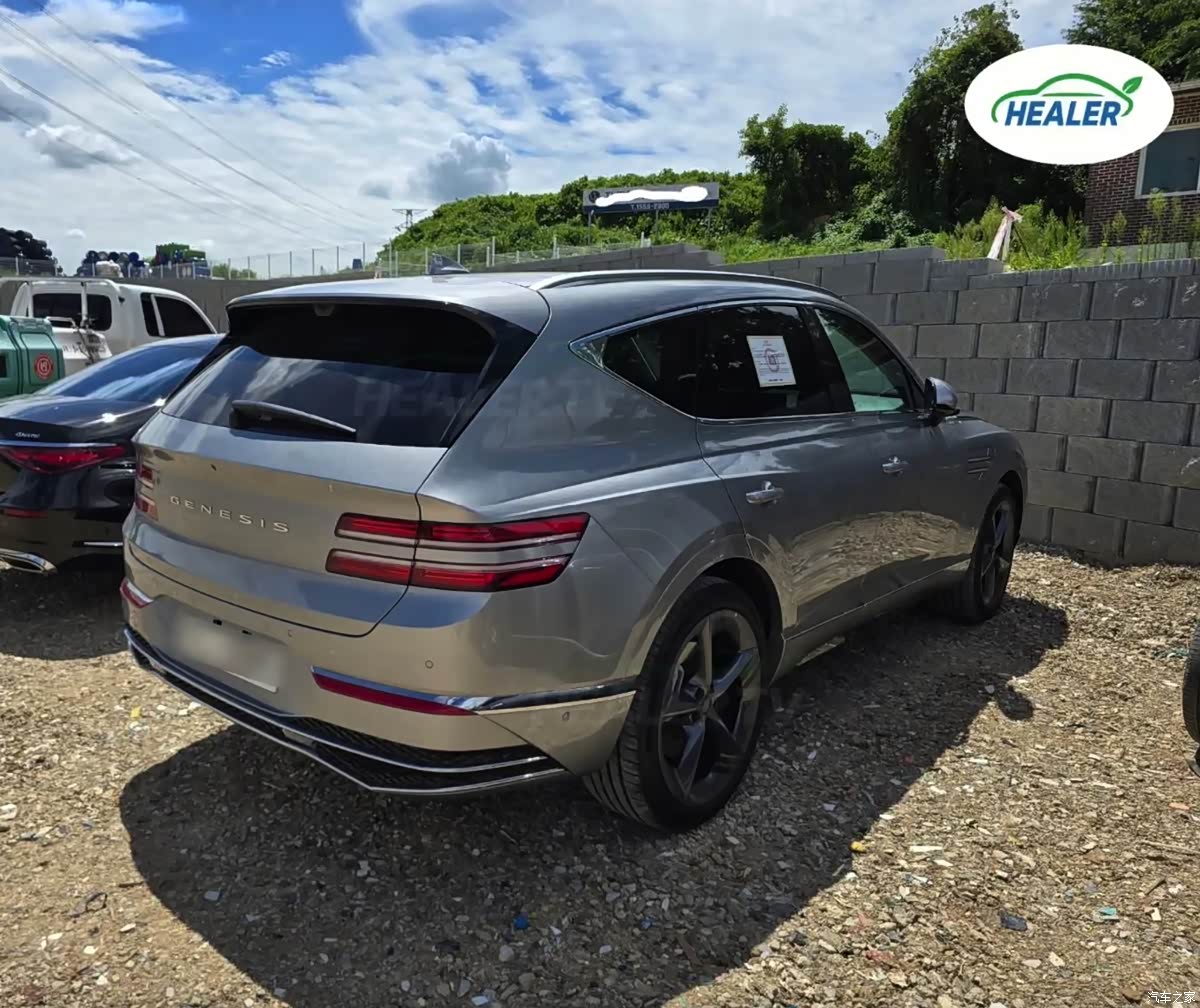 http://www2.autoimg.cn/chejiahaodfs/g33/M0A/48/02/620x0_1_autohomecar__ChxpVWp-iGGAN9wiAA5nUXQQNrw987.jpg