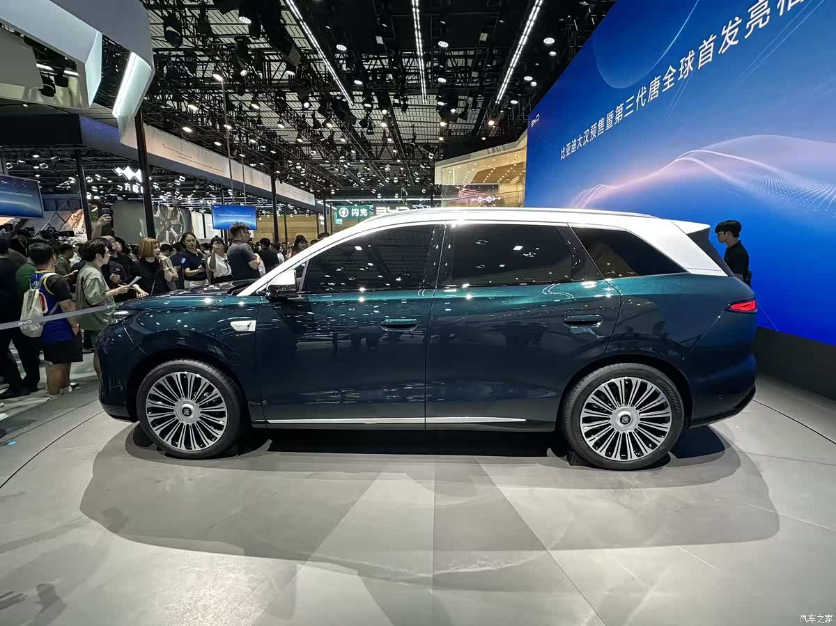 http://www2.autoimg.cn/chejiahaodfs/g34/M01/B4/C3/620x0_1_autohomecar__ChtpWGqHyu2ABPKEAASubRpYqJ0249.jpg