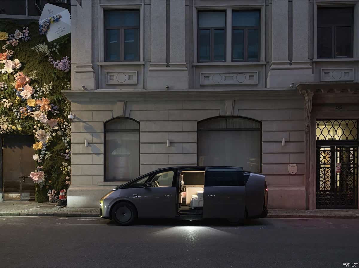 http://www2.autoimg.cn/chejiahaodfs/g33/M00/A8/E5/620x0_1_autohomecar__ChxpVWqXiBCAQyz0AAYfnzNzRnw186.jpg