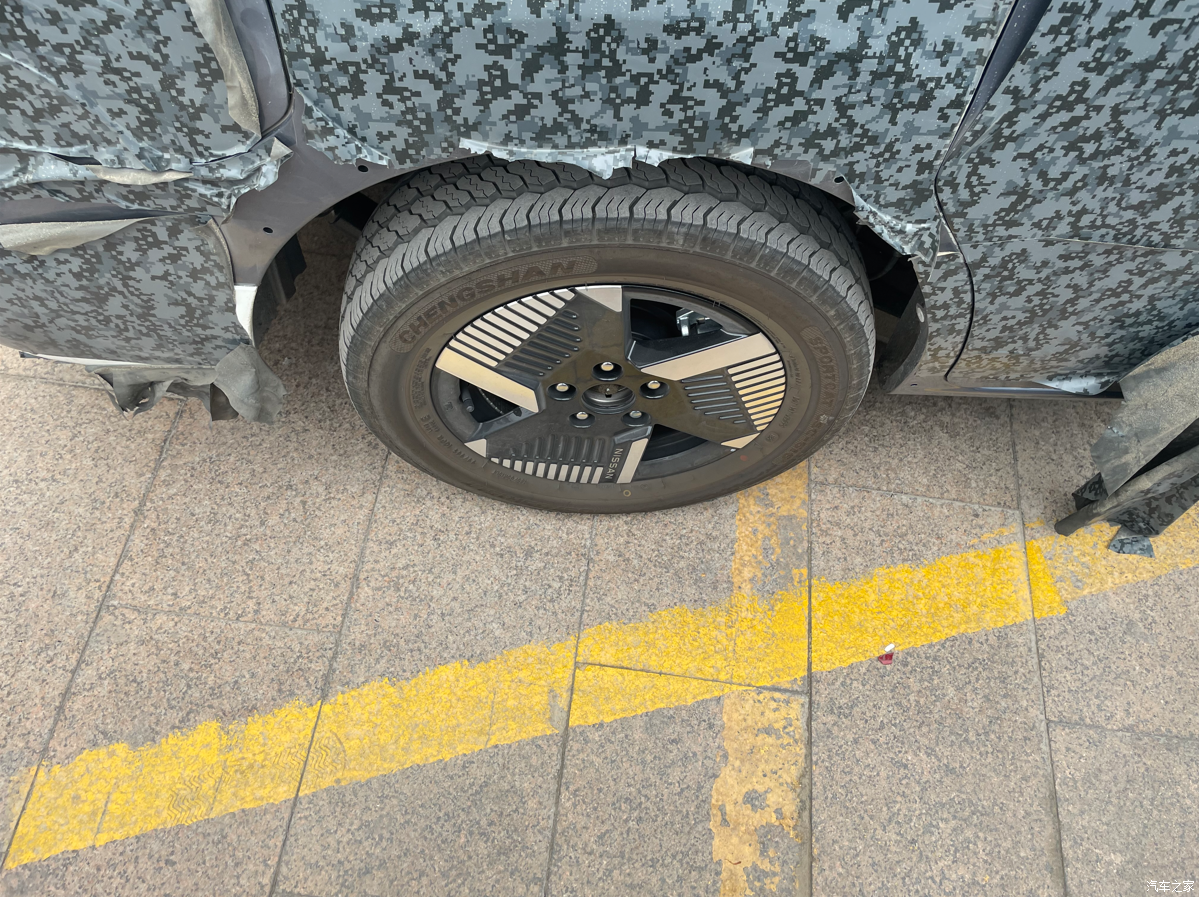 http://www2.autoimg.cn/chejiahaodfs/g34/M06/C2/23/620x0_1_autohomecar__ChxpWGrQiz-AK32ZACMz86SV4bk912.png