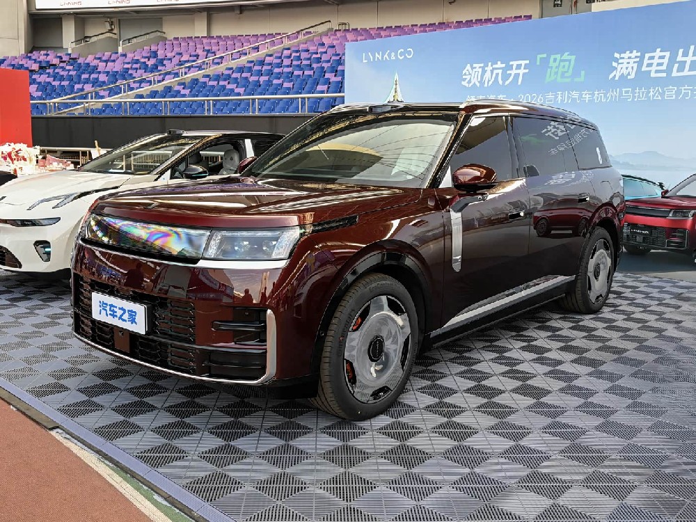 All-new exterior design, larger dimensions: Lynk & Co 900L makes its physical debut; set for market launch in late 2026.